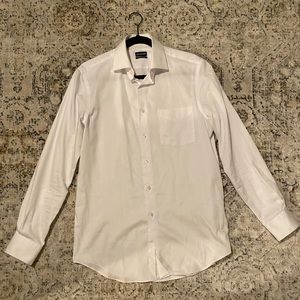 Van Heusen White Stretch Dress Shirt only worn once! Regular Fit (Size Medium)